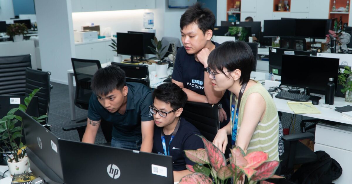 Read more about the article Chuyện là, tớ vừa thi Hackathon…